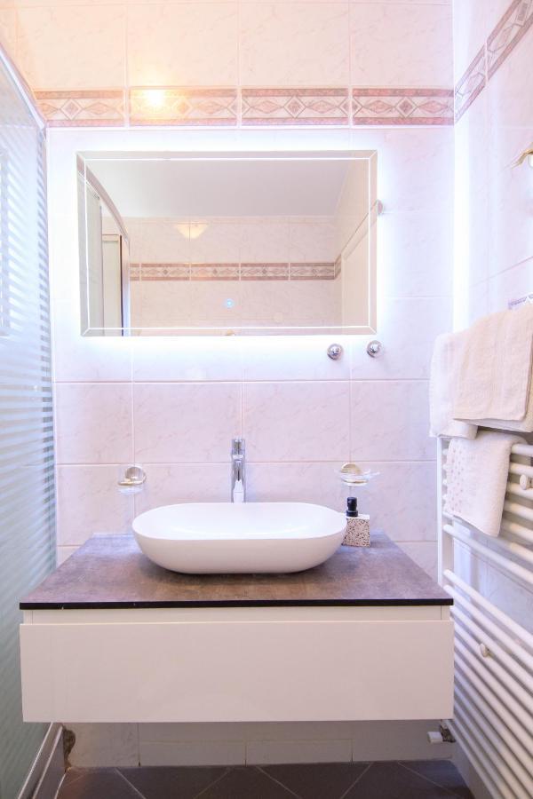 Apartments Dora โปเรช ภายนอก รูปภาพ